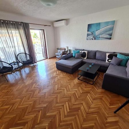 Apartmant Ivan Malinska Esterno foto