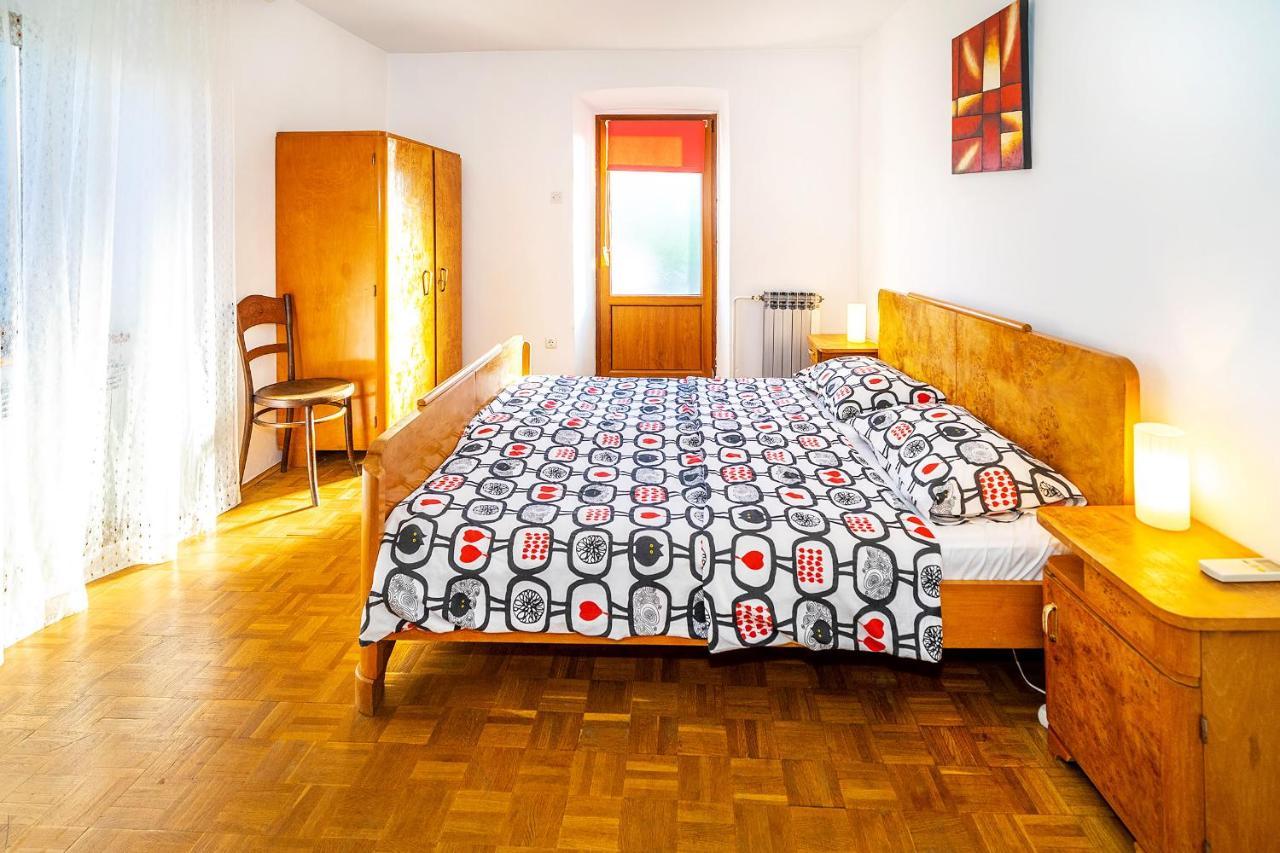 Apartmant Ivan Malinska Esterno foto