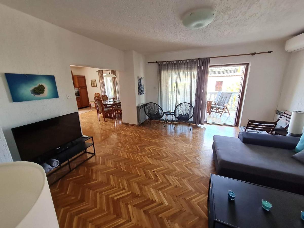 Apartmant Ivan Malinska Esterno foto